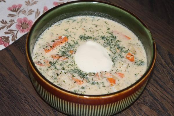 Fisksoppa med dill och citron
