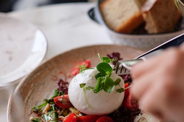 En ljummen höstig burrata sallad 
