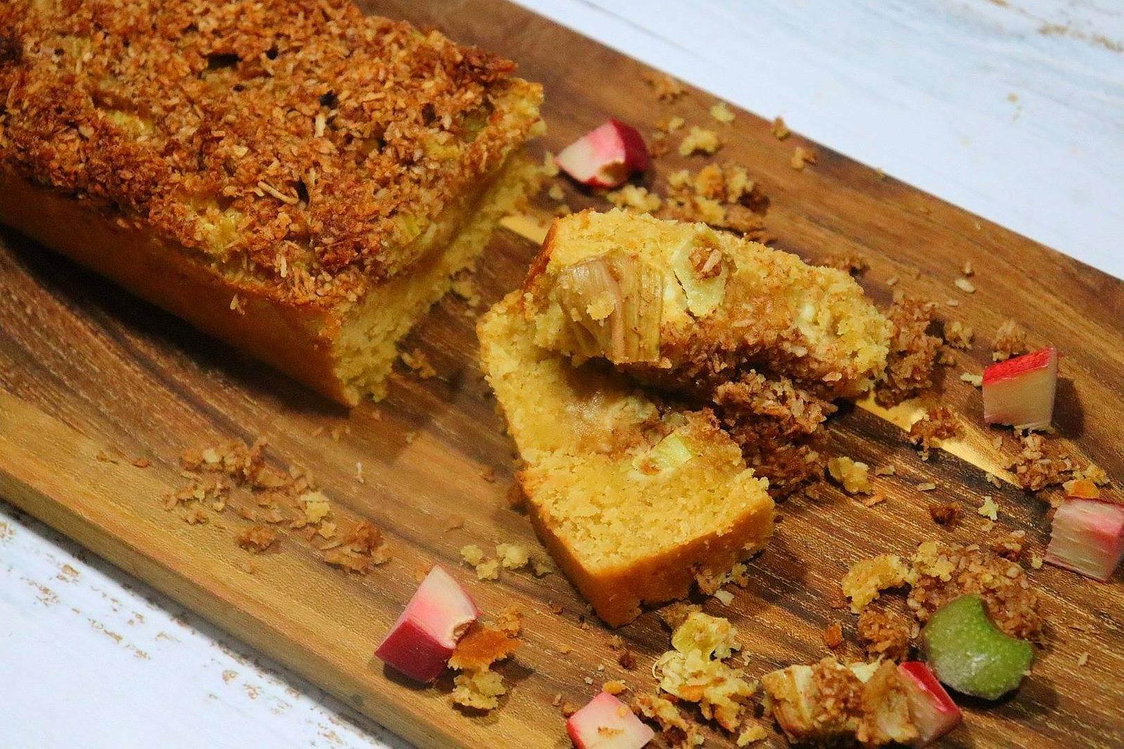 Rabarberkaka med kokostäcke